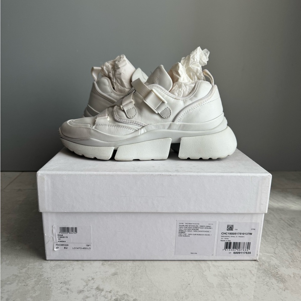 Chloe White Sneakers Modern Design